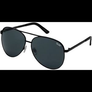 Black vivienne quay sunglasses